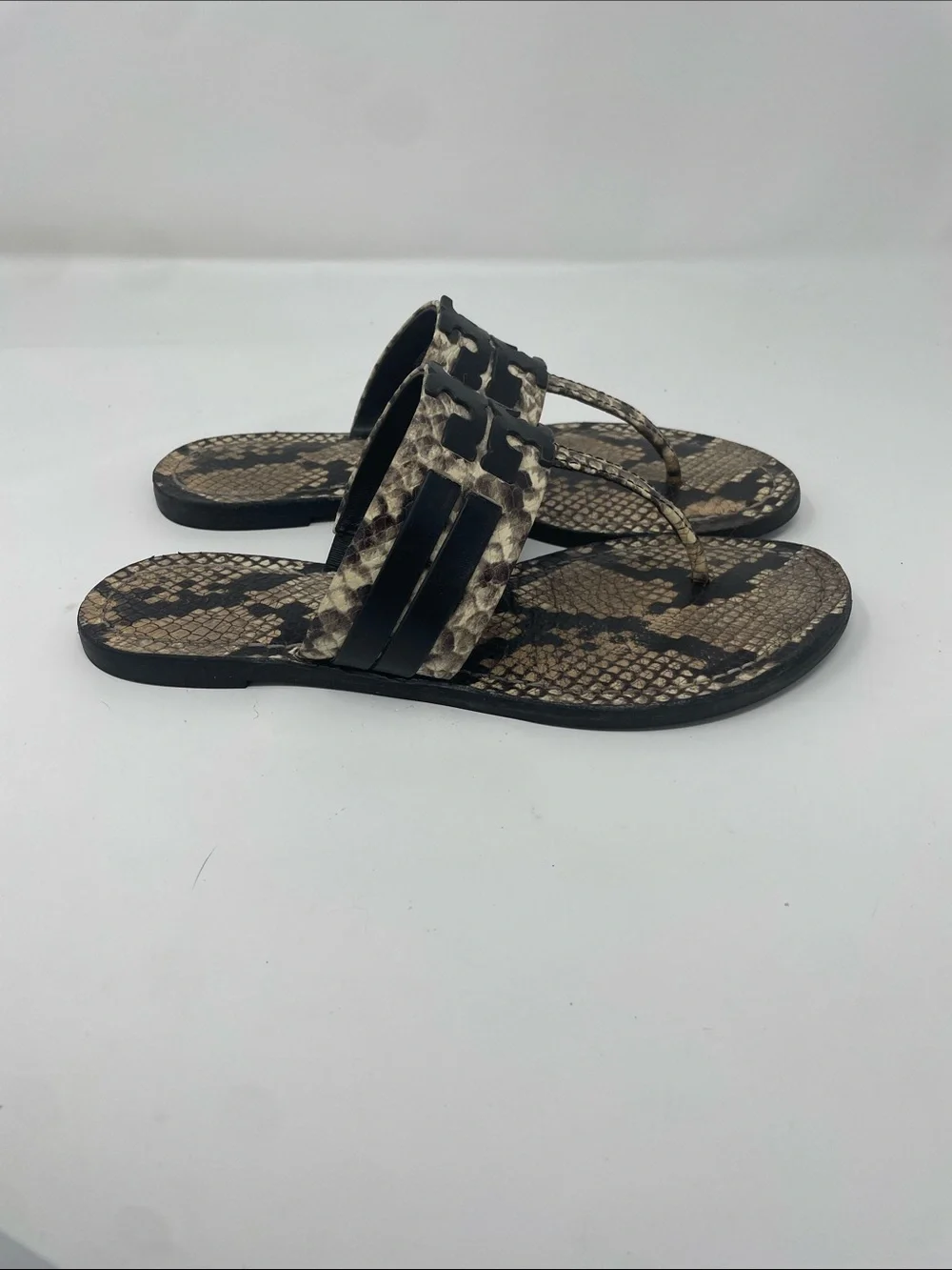 Tory Burch Women’s Thong Leather Leigh Snake Print Sandal 7.5